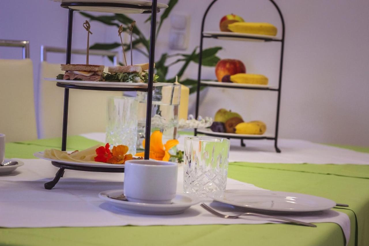 Haus Marianne Hotel Franzhausen Ngoại thất bức ảnh